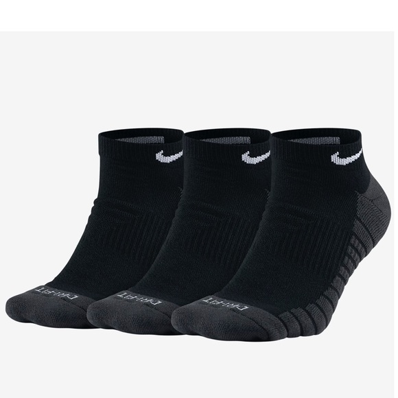 dry cushioned nike socks